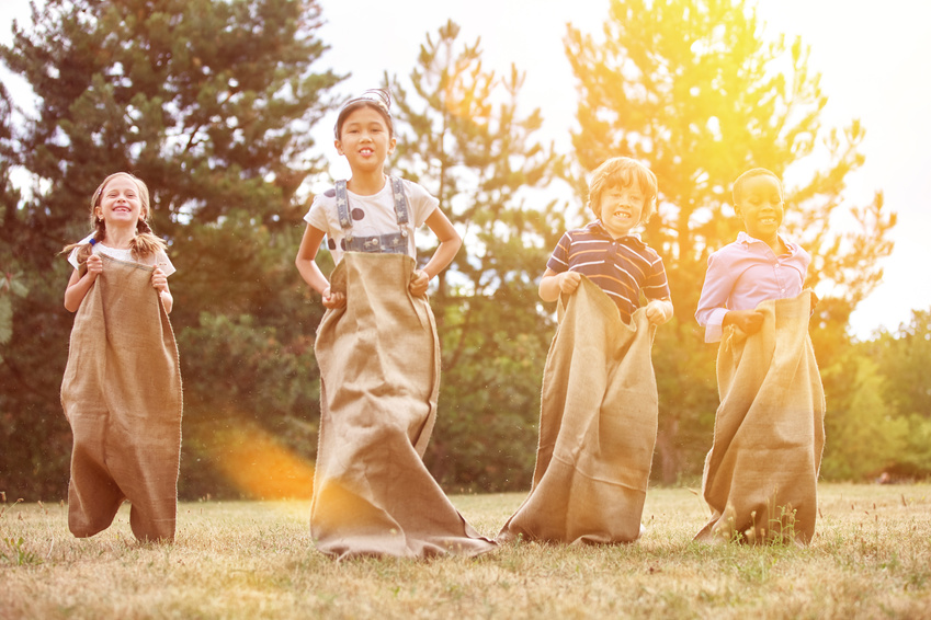 Enfants de l'ACE qui s'amusent